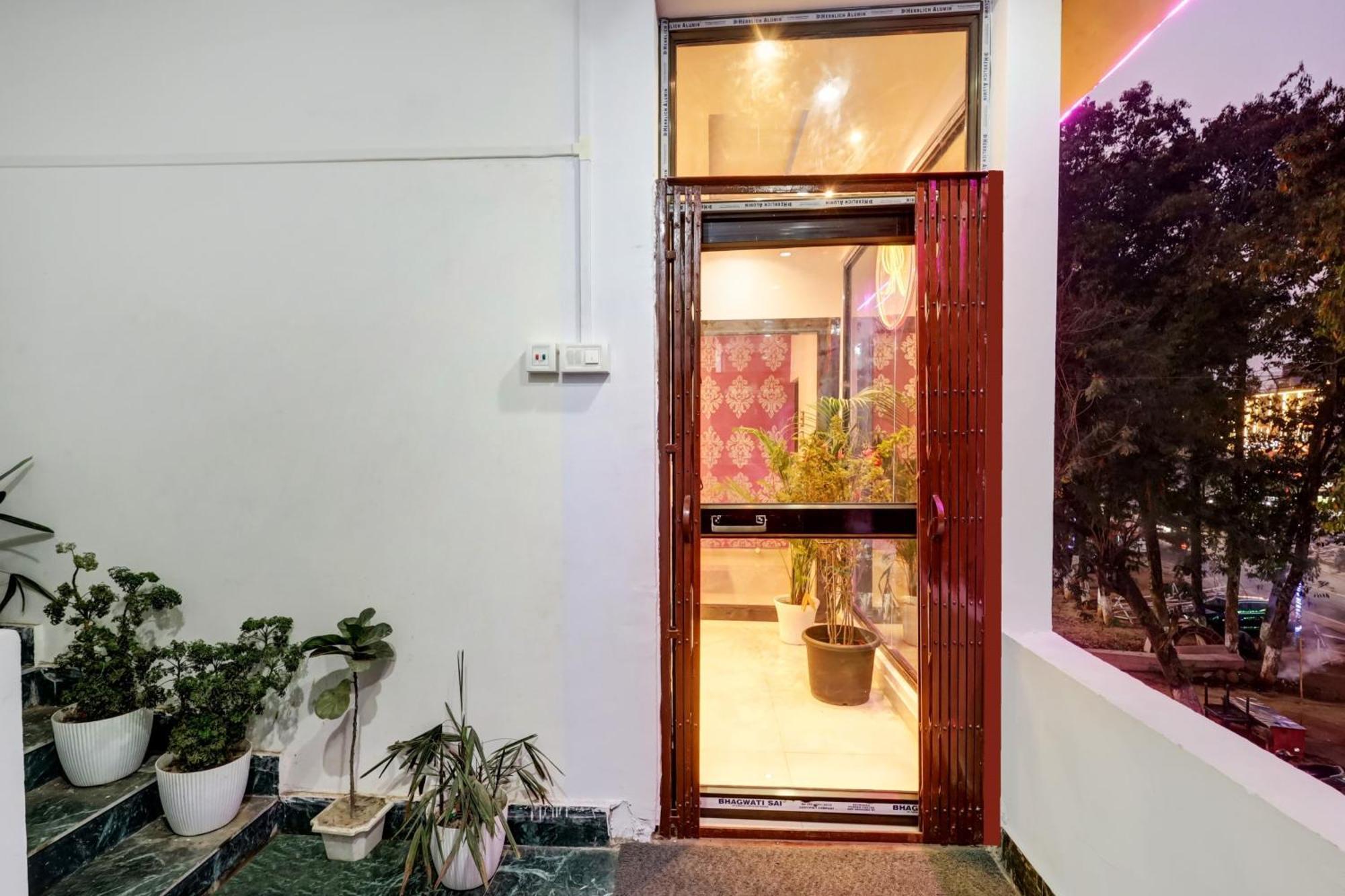 Collection O Ashirbad Lodge Guwahati Zewnętrze zdjęcie
